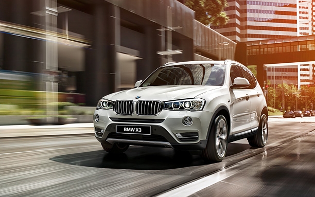 BMW Х3: спереди слева