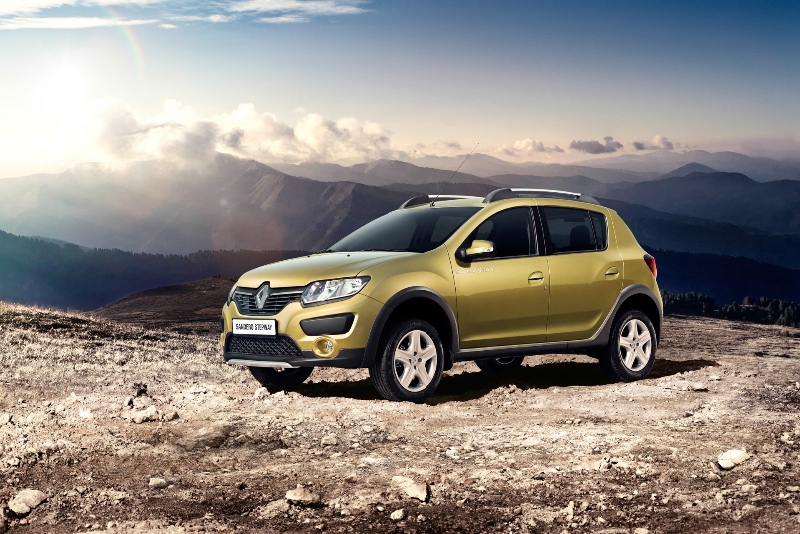 Renault Sandero Stepway: слева спереди