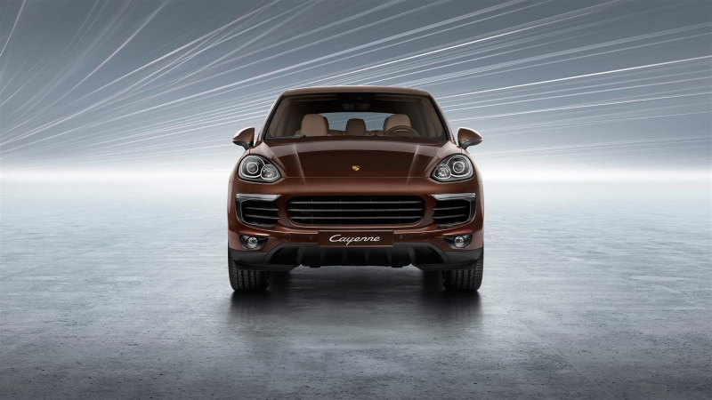 Porsche Cayenne: спереди
