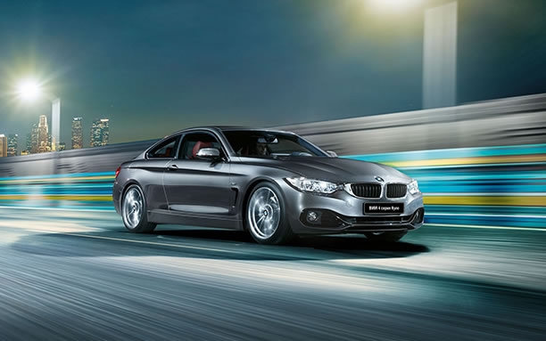BMW 4ER купе: спереди справа